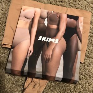 ❌❌SOLD❌❌Skims shapewear